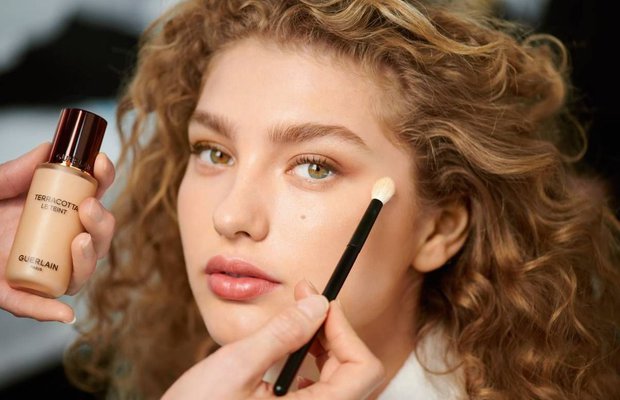 Guerlain Terracotta Serisi Yeni Kapatıcı ve Pudra Fondöten ile Genişliyor